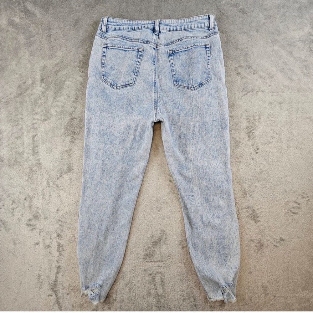 Tinsletown Jeans Womens Juniors 13 Hi-Rise Destructed Mom Light Wash Tapered - Picture 2 of 3